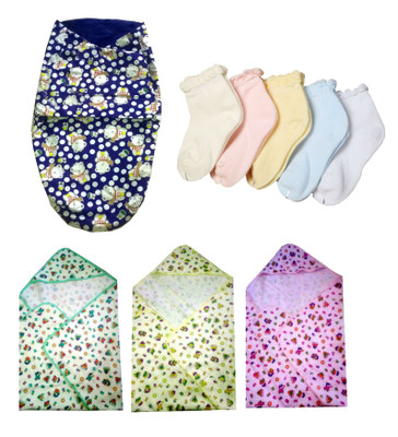 

Big Bear Newborn Blue swaddle with 5 woolen socks and 3 cotton baby wrappers(Multicolor)