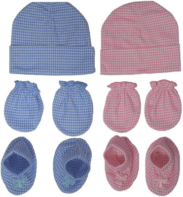 

Kero Kid Light Pink & Blue Checks Mitten Bootie Cap Combo Set(Pink & Blue)