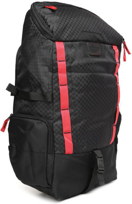 

Roadster Premium 2.5 L Backpack(Black)