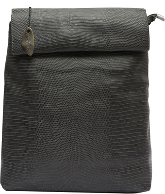 

Pepgirls PG214 34 L Backpack(Black)