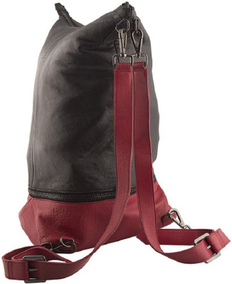 

TRYSCO TO GA 5 L Backpack(Black, Red)