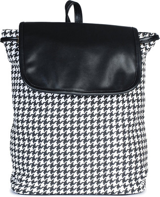 

Kleio Printed Canvas Backpack 3 L Backpack(Multicolor), Black;white