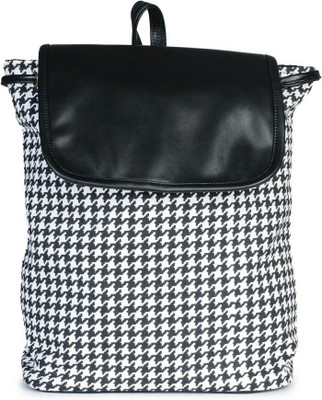

Ayeshu Bags Martina 1.5 L Standard 2.5 L Backpack(Black)