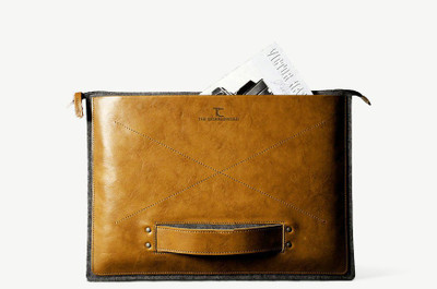 

The Cobbleroad GRAB MACBOOK FOLIO 11" School Bag(Tan, 13 inch)