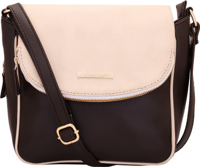 

LAPIS-O- LUPO LAPID-O-LUPO Bianco Sporco Off White Sling Bag Sling Bag(White, 9 L)
