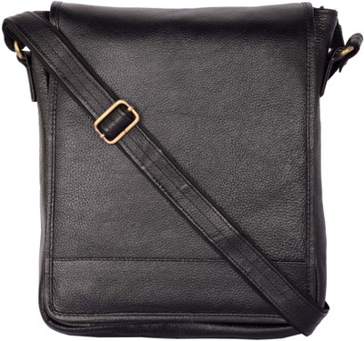 

ZIFANA MAQ_1020 Sling Bag(Black, 5 L)