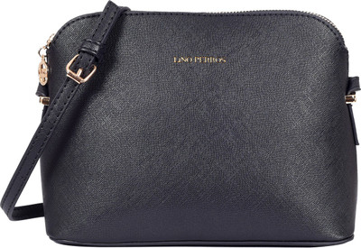 

Lino Perros Shoulder Bag