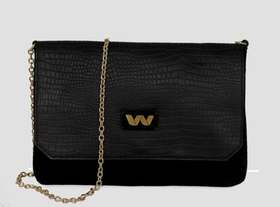 

Vickiana Quest VKB005 School Bag(Black, 2 L)
