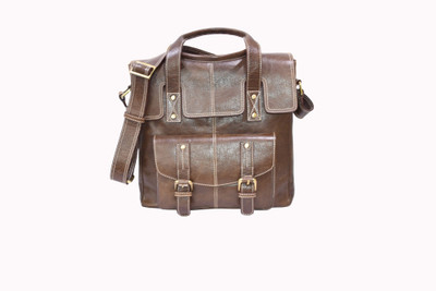 

Pellezzari Deztra School Bag(Brown, 10 L)