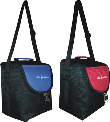 

de jeunez D3BWBANDBWM Waterproof Lunch Bag(Black, 8 inch)