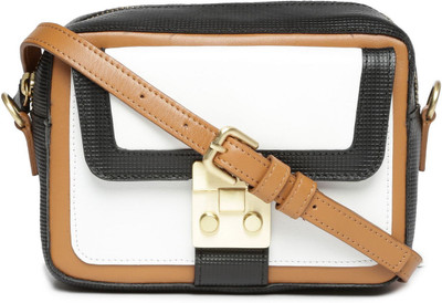 

Viari MURANO Shoulder Bag(Tan, 7 inch)