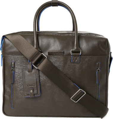 

Viari Torino Marco Bag Weekender(Brown, 15 inch)