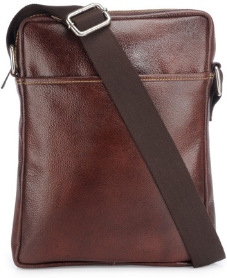 

Teakwood MB_42_BROWN_1 Messenger Bag(Brown, 3 L)