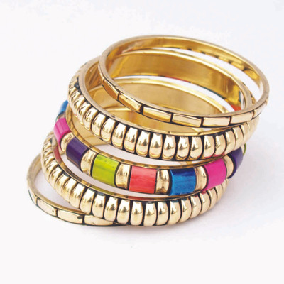 56% OFF on VR Designers Metal Bangle Set(Pack of 5)