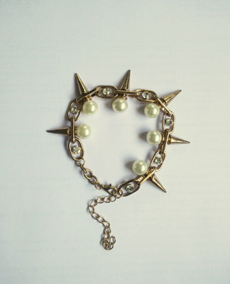 

Oomph Metal Bracelet, Gold