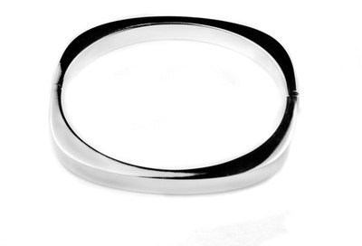 

Arisidh Sterling Silver Rhodium Bracelet