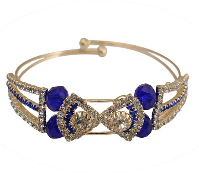 

Taj Pearl Alloy Cuff, Gold