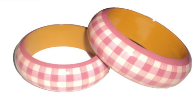 

Priyangi Fashion Era Wood Bangle Set(Pack of 2), Pink
