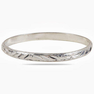 66% OFF on Aadi Alloy, Metal Bangle 66% OFF on Aadi Alloy, Metal Bangle