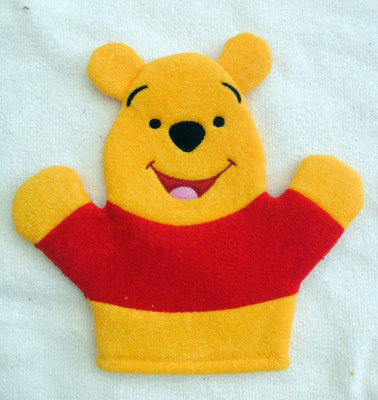 

Baby Bucket WINNIE THE POOH BATH GLOVES WASH MITTENS