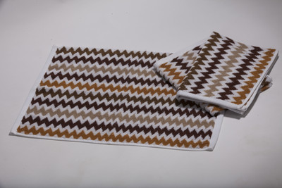 25% OFF on Aransa Cotton Hand Towel(Multicolor) 25% OFF on Aransa Cotton Hand Towel(Multicolor)