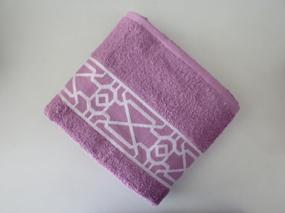 

Bombay Dyeing Cotton 400 GSM Bath Towel(Pink)