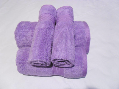 

Bombay Dyeing Cotton GSM Bath Towel Set(Pack of 4, Multicolor)