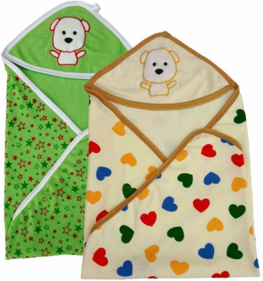 

Brandonn Blended 300 GSM Bath Towel Set(Pack of 4, Multicolor), Cream;green