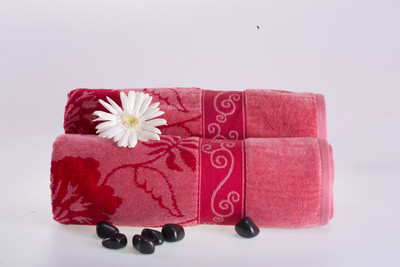 75% OFF on Eurospa Cotton GSM Bath Towel(Pack of 2, Red) 75% OFF on Eurospa Cotton GSM Bath Towel(Pack of 2, Red)