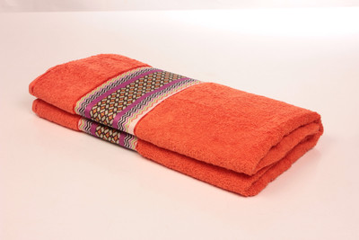 

Bombay Dyeing Cotton GSM Bath Towel(Pink)
