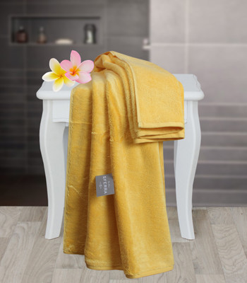 

Sferra Cotton Terry 650 GSM Face Towel(Yellow), Sunflower