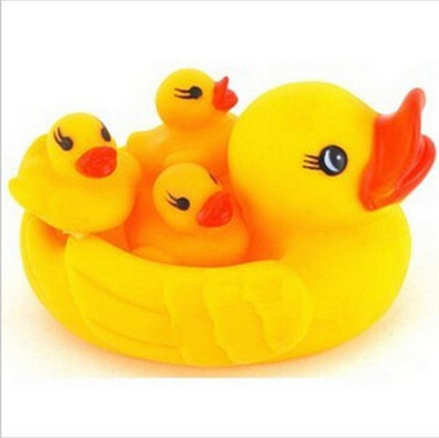 

Samdivi Family Duck Bath Toy(Multicolor)