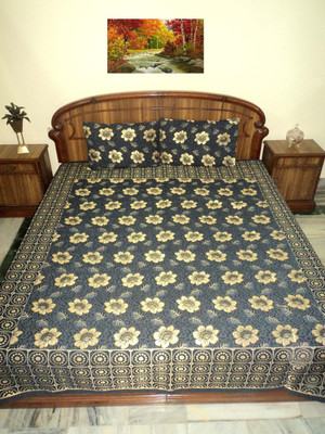 

Amita Home Furnishing Silk Queen Bed Cover(Multicolor)
