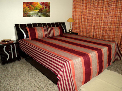 

Amita Home Furnishing Silk Queen Bed Cover(Multicolor)