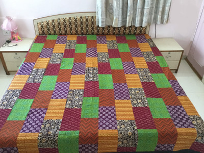 

Minky's Decor Cotton King Bed Cover(Multicolor)