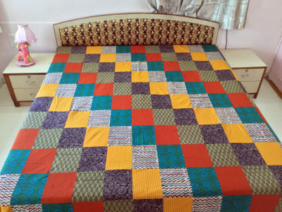 

Minky's Decor Cotton King Bed Cover(Multicolor)