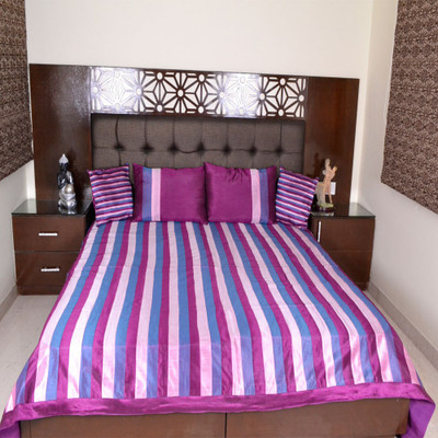 

Shilpbazaar Polycotton Double Bed Cover(Multicolor, 1 Bed Cover, 2 Pillow Covers, 2 Cushion Covers)