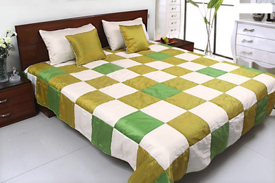 

Coco Bee Silk Double Bed Cover(Multicolor)
