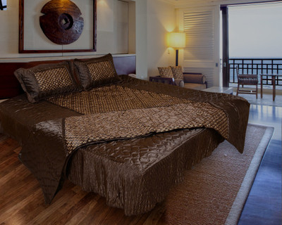 

Ooltah Chashma Satin Bedding Set(Brown)