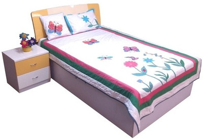 47% OFF on Hugs N Rugs Home Series Polycotton Bedding Set(Multicolor)