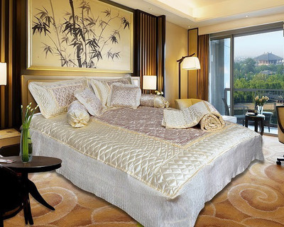 

El Sandalo Shades of Paradise Satin Bedding Set(Beige)
