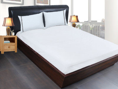 Sferra Cotton Bedding Set(White Black) at flipkart