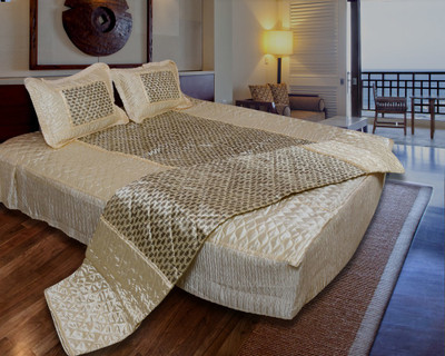 

Ooltah Chashma Satin Bedding Set(Yellow)