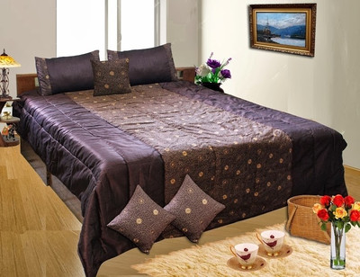 6% OFF on Dekor World Flower Embroidered Quilt Set Polyester Bedding Set(Brown)