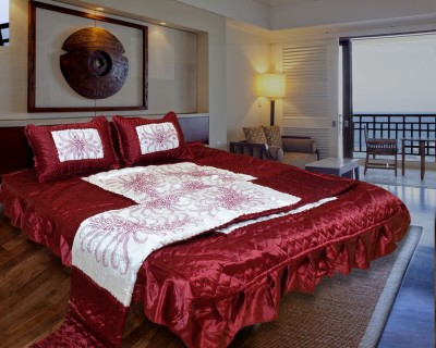 Jingle Impex Satin Double King Sized Bedding Set(Maroon)