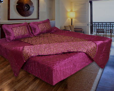 

Ooltah Chashma Satin Bedding Set(Purple)