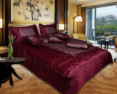 

Urban Style Ethnic Raw Silk Bedding Set(Maroon)