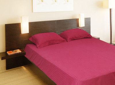 

Elan 300 TC Cotton Double King Plain Bedsheet(Pack of 1, Burgandy)