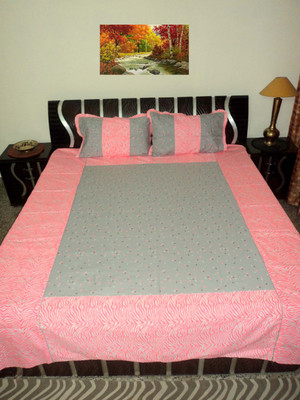 

Amita Home Furnishing Cotton Double Striped Bedsheet(Pack of 1, Pink)