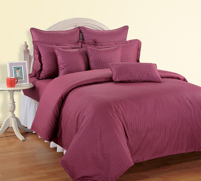 

Swayam Single Cotton Duvet Cover(Maroon)